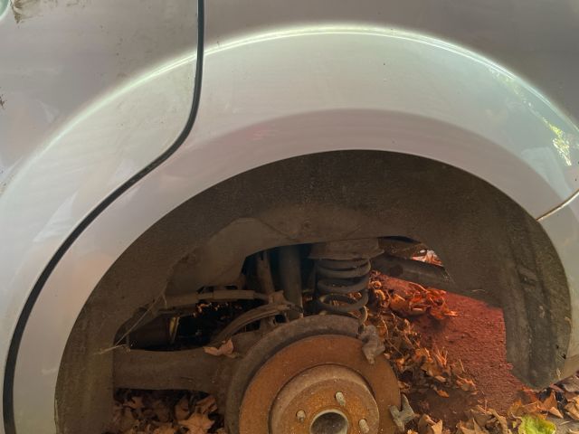 bontott FORD FOCUS II Bal hátsó Sárvédő