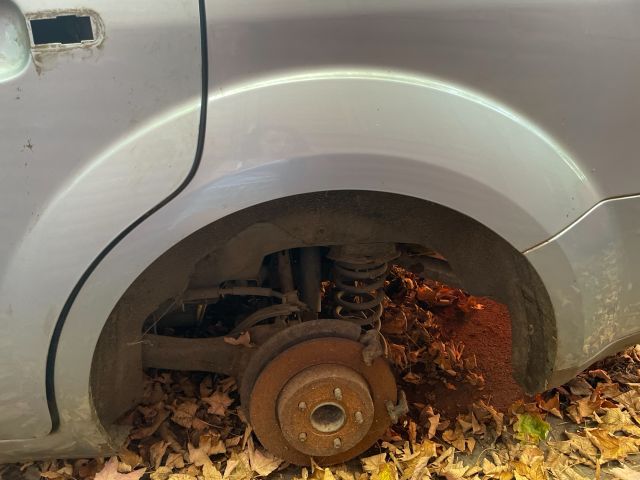 bontott FORD FOCUS II Bal hátsó Sárvédő