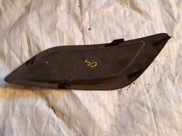 bontott FORD FOCUS II Bal Ködlámpa Rács