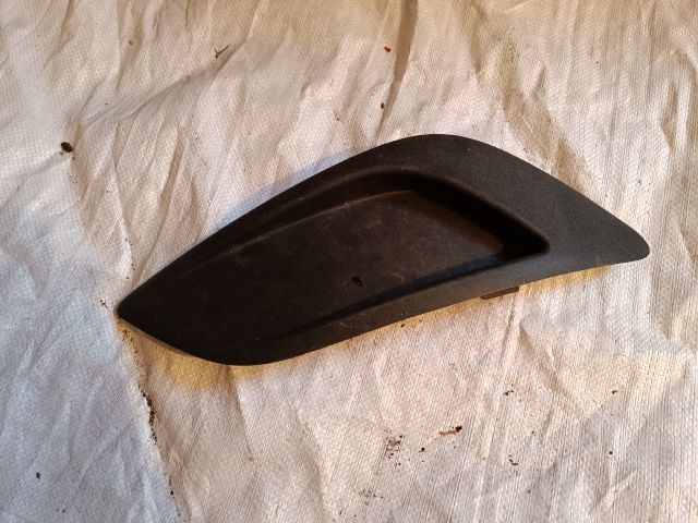 bontott FORD FOCUS II Bal Ködlámpa Rács