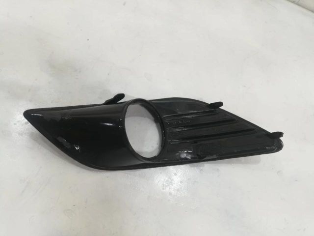 bontott FORD FOCUS II Bal Ködzárófény Keret