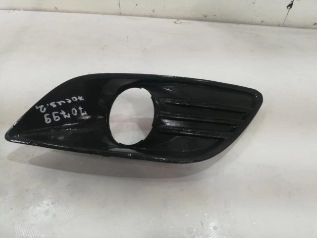 bontott FORD FOCUS II Bal Ködzárófény Keret