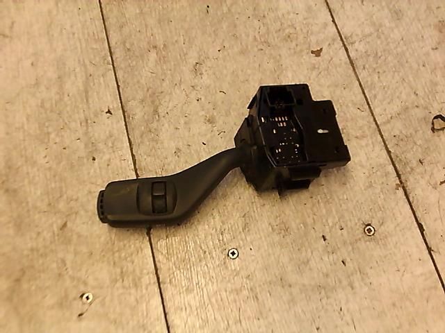 bontott FORD FOCUS II Bal Kormánykapcsoló Irányjelző