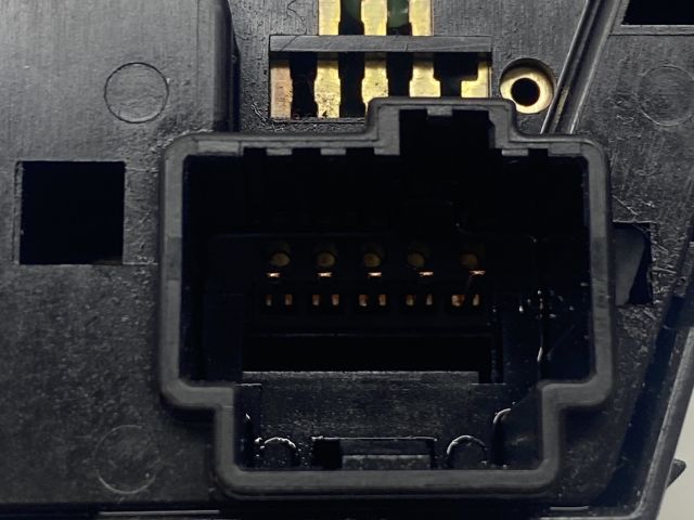 bontott FORD FOCUS II Bal Kormánykapcsoló Irányjelző