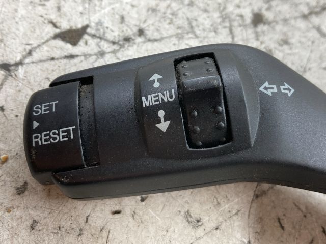 bontott FORD FOCUS II Bal Kormánykapcsoló Irányjelző