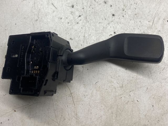 bontott FORD FOCUS II Bal Kormánykapcsoló Irányjelző