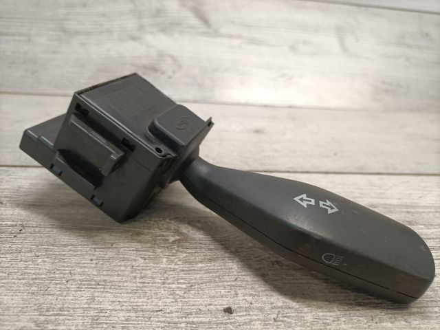 bontott FORD FOCUS II Bal Kormánykapcsoló Irányjelző