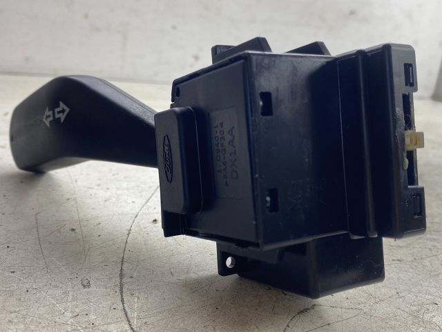 bontott FORD FOCUS II Bal Kormánykapcsoló Irányjelző