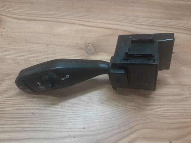 bontott FORD FOCUS II Bal Kormánykapcsoló Irányjelző