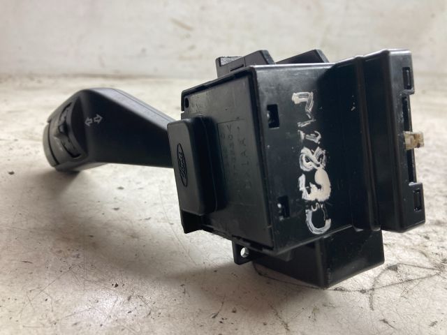 bontott FORD FOCUS II Bal Kormánykapcsoló Irányjelző