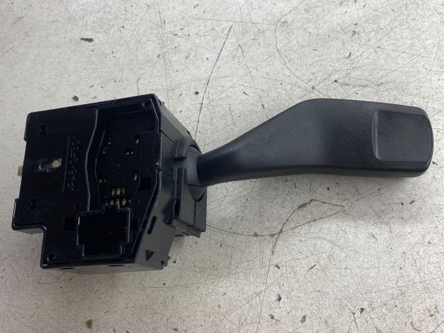 bontott FORD FOCUS II Bal Kormánykapcsoló Irányjelző