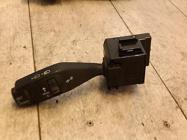 bontott FORD FOCUS II Bal Kormánykapcsoló Irányjelző