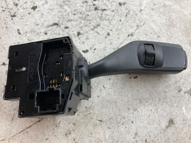 bontott FORD FOCUS II Bal Kormánykapcsoló Irányjelző