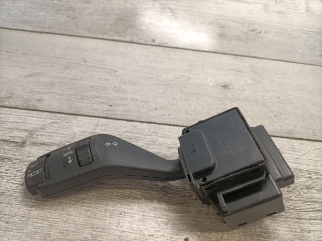 bontott FORD FOCUS II Bal Kormánykapcsoló Irányjelző