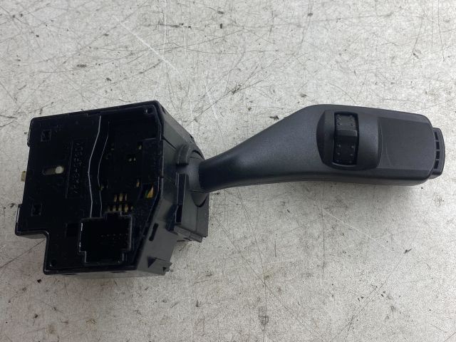 bontott FORD FOCUS II Bal Kormánykapcsoló Irányjelző