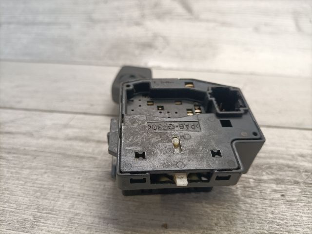 bontott FORD FOCUS II Bal Kormánykapcsoló Irányjelző