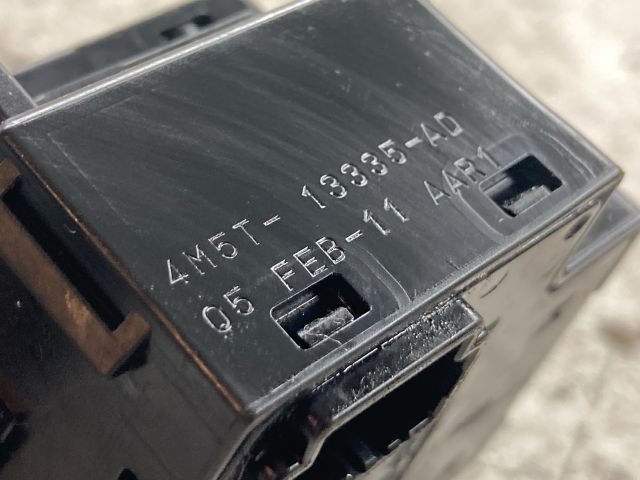 bontott FORD FOCUS II Bal Kormánykapcsoló Irányjelző