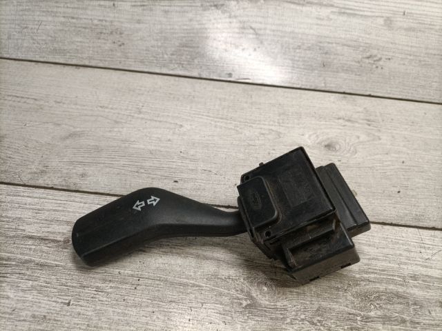 bontott FORD FOCUS II Bal Kormánykapcsoló Irányjelző