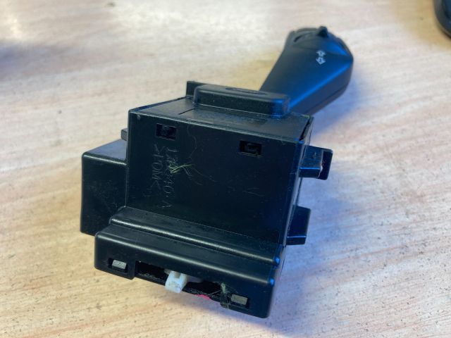 bontott FORD FOCUS II Bal Kormánykapcsoló Irányjelző