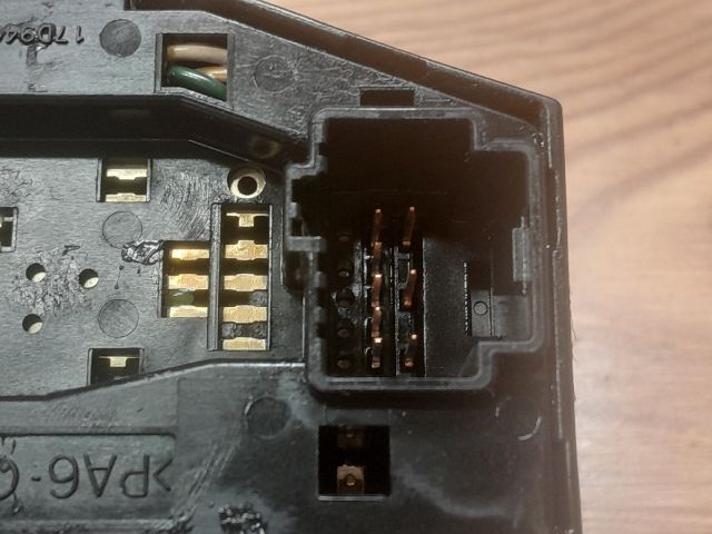 bontott FORD FOCUS II Bal Kormánykapcsoló Irányjelző