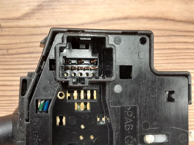 bontott FORD FOCUS II Bal Kormánykapcsoló Irányjelző