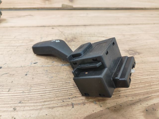 bontott FORD FOCUS II Bal Kormánykapcsoló Irányjelző