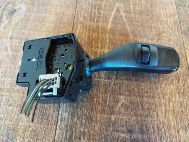 bontott FORD FOCUS II Bal Kormánykapcsoló Irányjelző