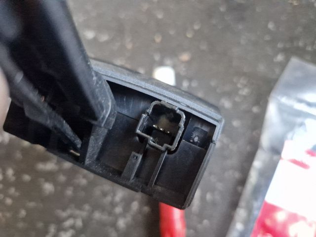 bontott FORD FOCUS II Bal Multikormány Kapcsoló