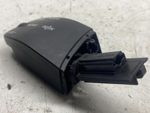 bontott FORD FOCUS II Bal Multikormány Kapcsoló