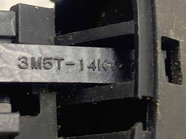 bontott FORD FOCUS II Bal Multikormány Kapcsoló