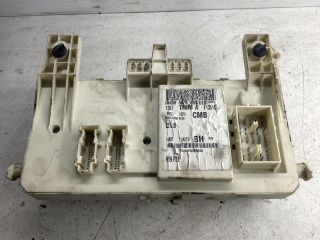 bontott FORD FOCUS II Biztosítéktábla Doboz