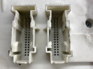 bontott FORD FOCUS II Biztosítéktábla Doboz