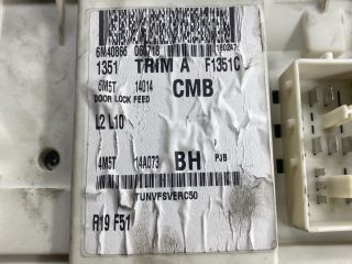 bontott FORD FOCUS II Biztosítéktábla Doboz