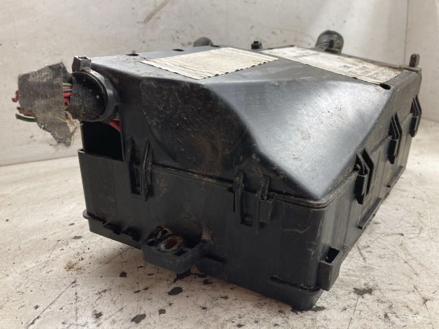 bontott FORD FOCUS II Biztosítéktábla Doboz