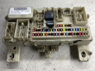 bontott FORD FOCUS II Biztosítéktábla Doboz