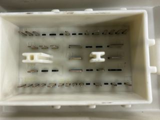 bontott FORD FOCUS II Biztosítéktábla Doboz