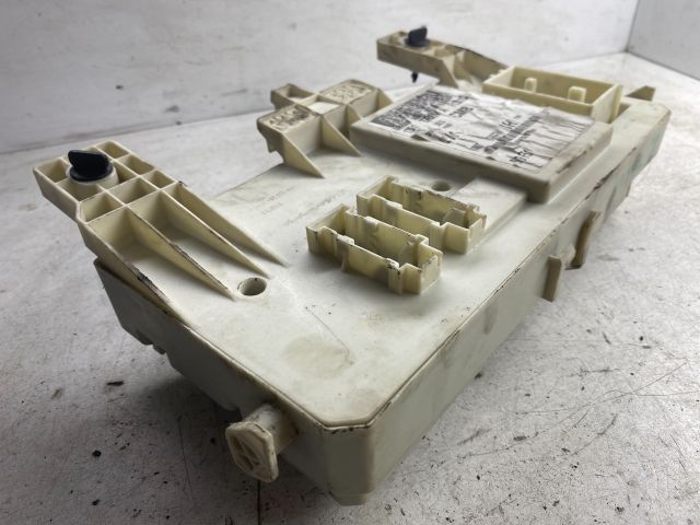 bontott FORD FOCUS II Biztosítéktábla Doboz