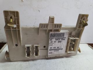 bontott FORD FOCUS II Biztosítéktábla Utastér