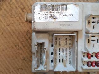 bontott FORD FOCUS II Biztosítéktábla Utastér