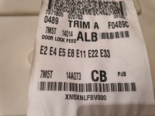 bontott FORD FOCUS II Biztosítéktábla Utastér