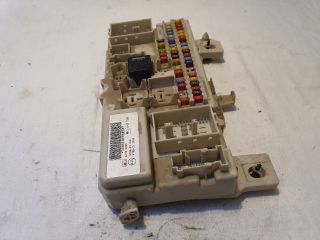 bontott FORD FOCUS II Biztosítéktábla Utastér