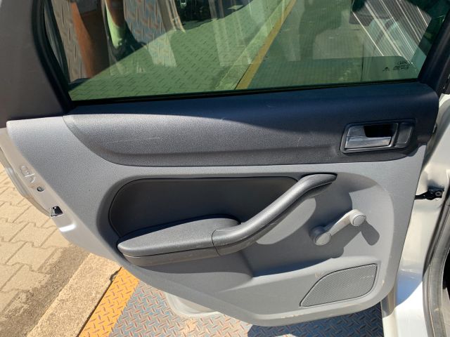 bontott FORD FOCUS II Biztosítéktábla Utastér