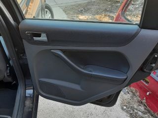 bontott FORD FOCUS II Biztosítéktábla Utastér