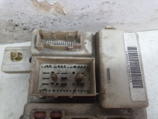 bontott FORD FOCUS II Biztosítéktábla Utastér