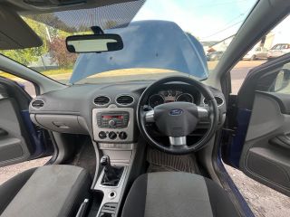 bontott FORD FOCUS II Biztosítéktábla Utastér