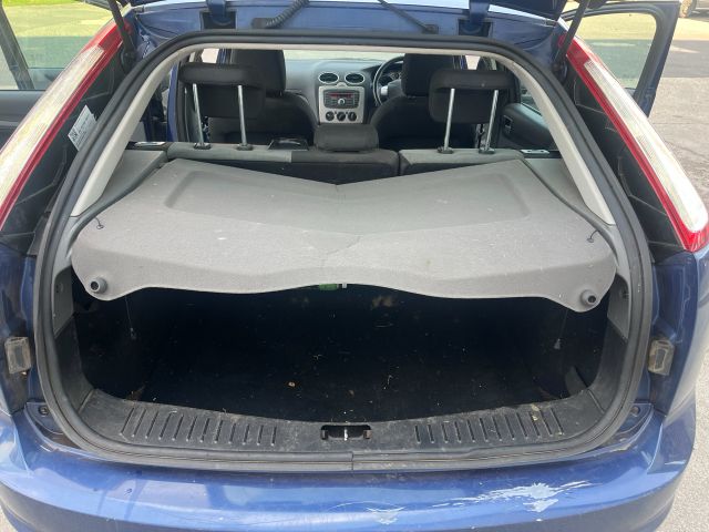 bontott FORD FOCUS II Csomagtér Kárpit