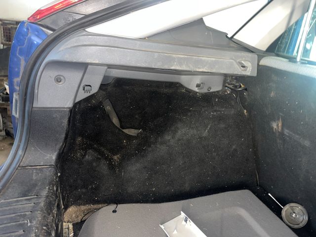 bontott FORD FOCUS II Csomagtér Kárpit