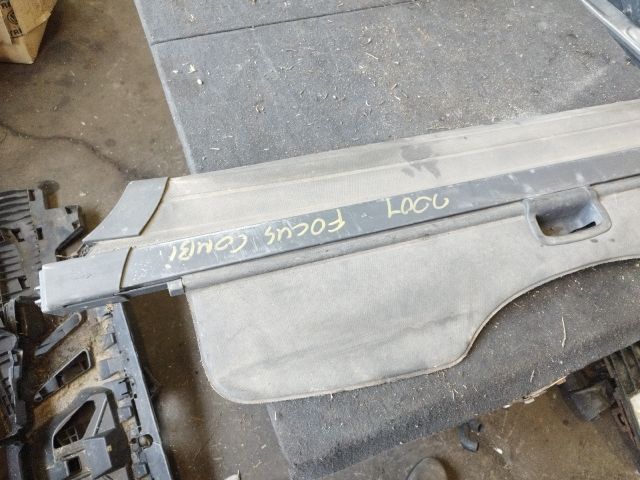 bontott FORD FOCUS II Csomagtér Roló