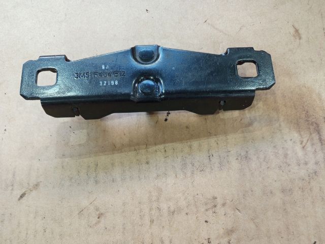 bontott FORD FOCUS II Csomagtérajtó Ajtóbehúzó