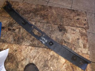 bontott FORD FOCUS II Csomagtérajtó Burkolat Alsó